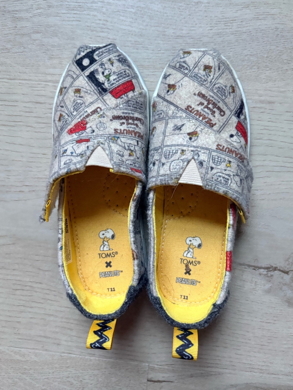 TOMS x Peanuts Kids Snoopy Slip-On Shoes Sz 11
